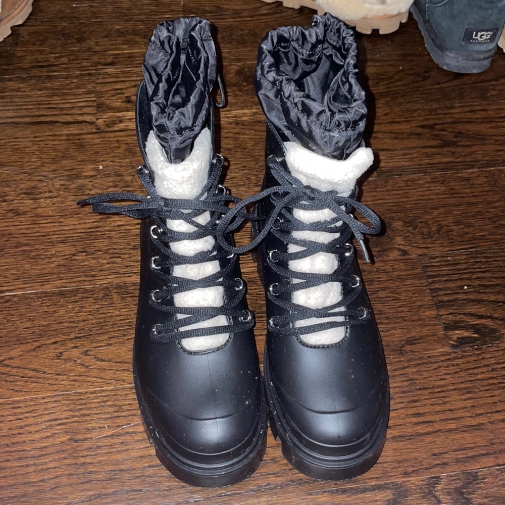 ♡Marc fisher waterproof lace up boot - Picture 3 of 8
